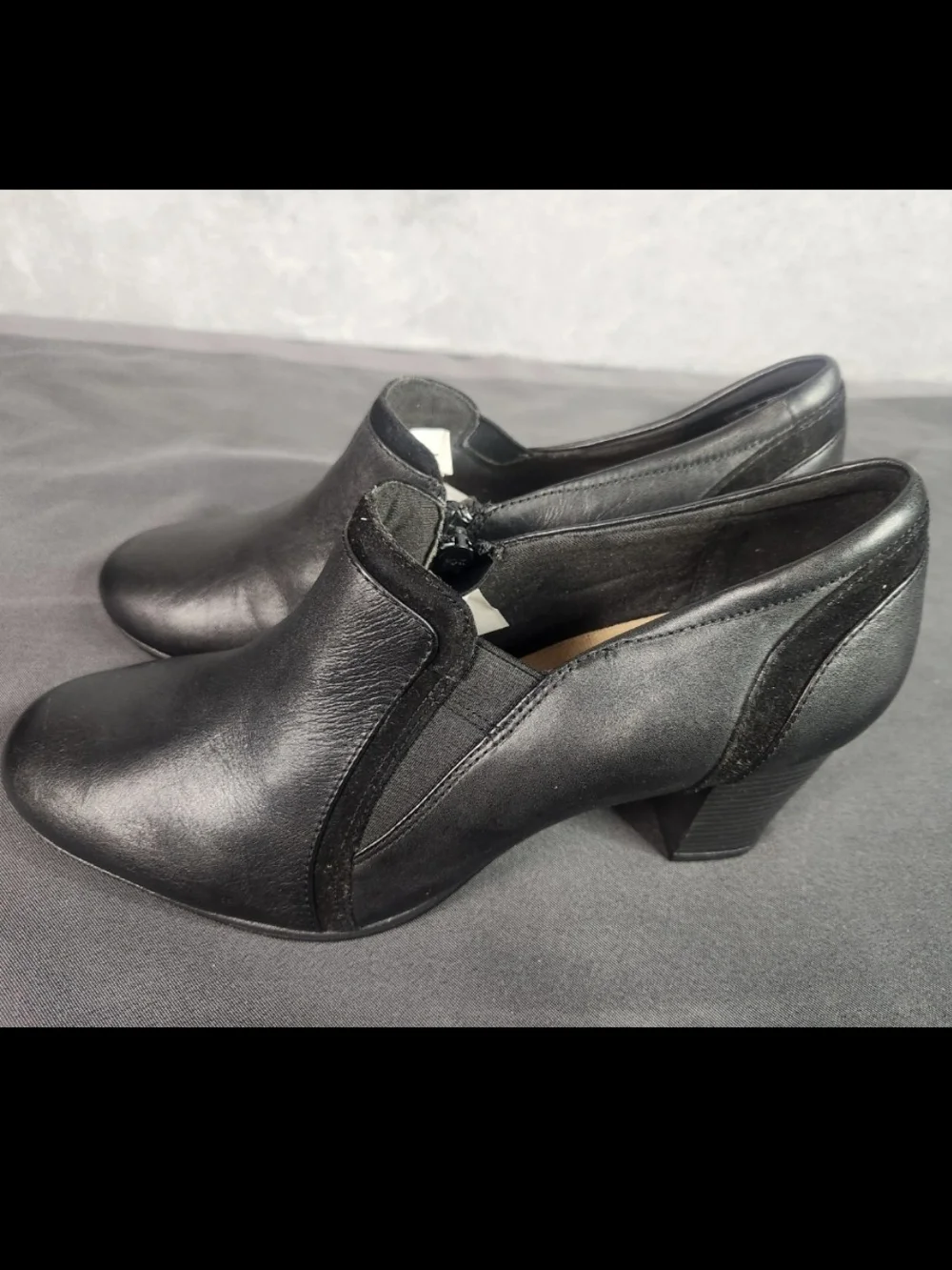 Clarks a Black Leather Block Heel Ankle Booties Shooties Women's Size 10w